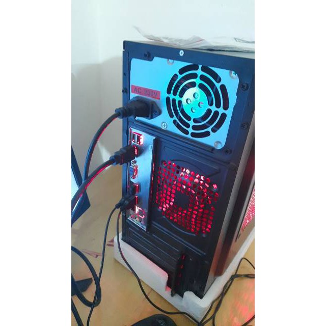 Pc Gaming Fullset Core i3 9100F Ram 8GB Monitor Led 24Inch ssd 120GB Haridsk 500GB VGA RX 550