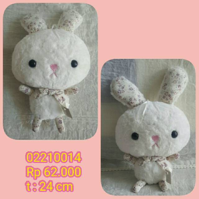 

Boneka white rabbit pita