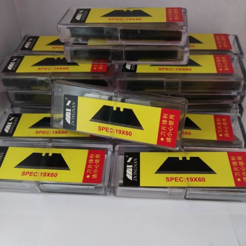 

refil mata pisau cuter lipat isi lebih banyak 10pc per box Refil Cutter