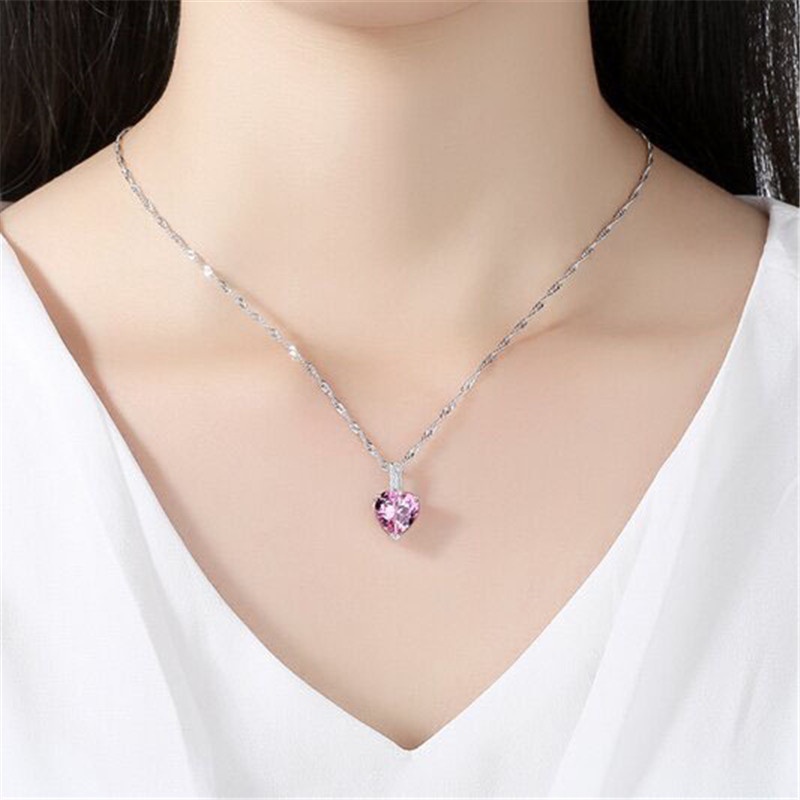 [Ready Stock]Fashion Pink Diamond Heart-Shaped Gemstone Necklace Exquisite Pendant