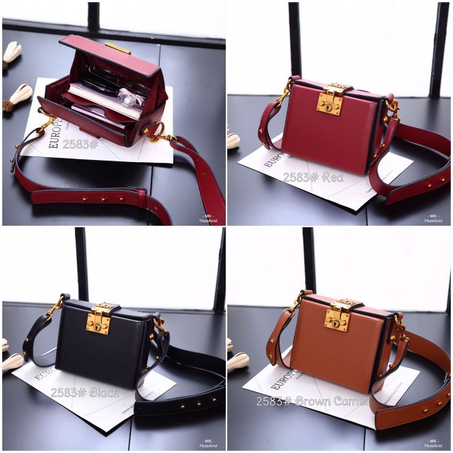 CD Slinbag  Dior Clutch with Exclusive Box