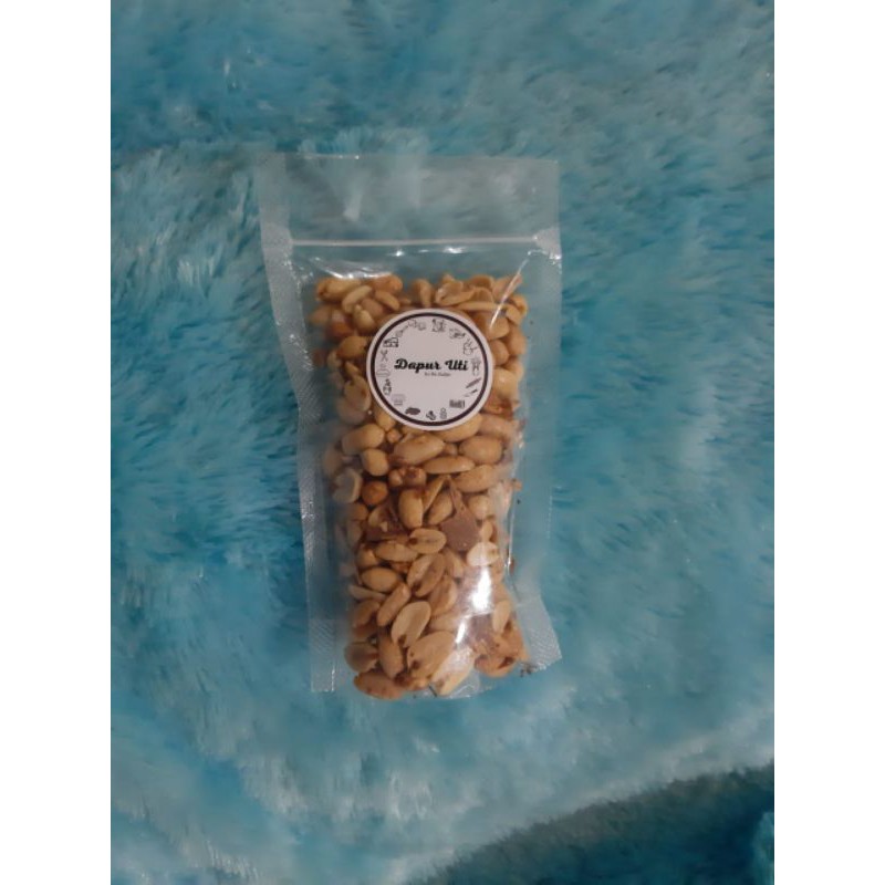 

Kacang Bawang Kemasan Pouch 125 gram