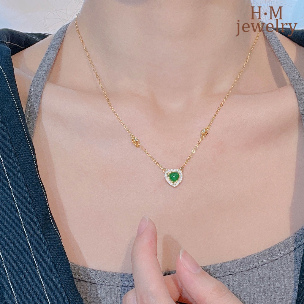 Kalung Rantai Klavikula Hias Batu Akik Zamrud Bentuk Hati Warna Hijau Gaya Vintage