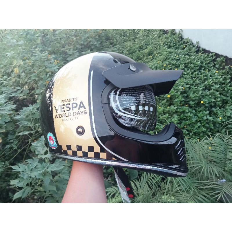 Official Helm JPX JP Retro Signature Vespa World Day 2022 (LIMITED EDITION)