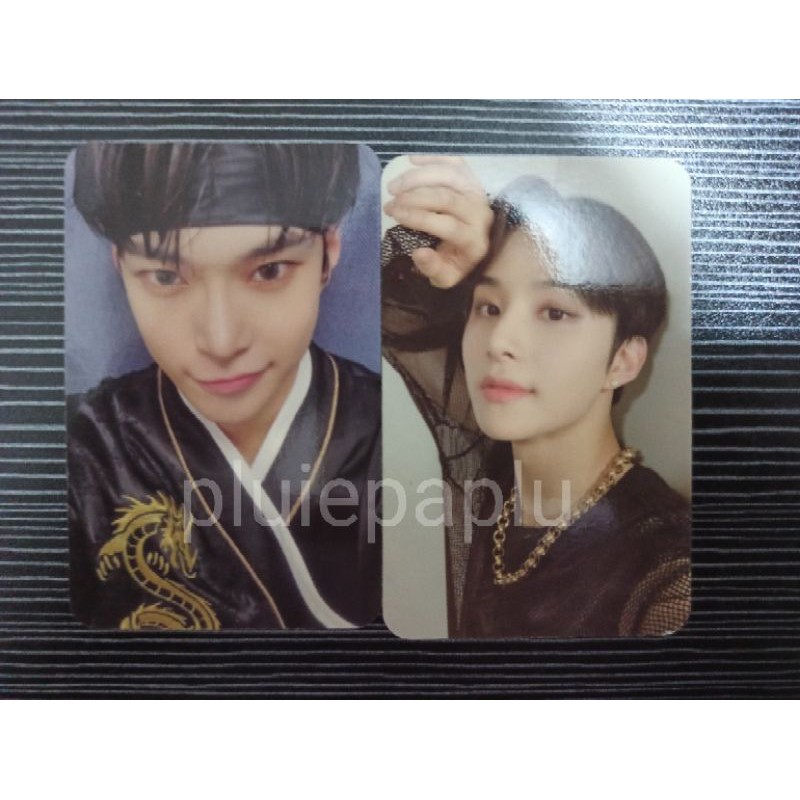 Pc Only jungwoo doyoung welkit 2020 logo (slight damage)