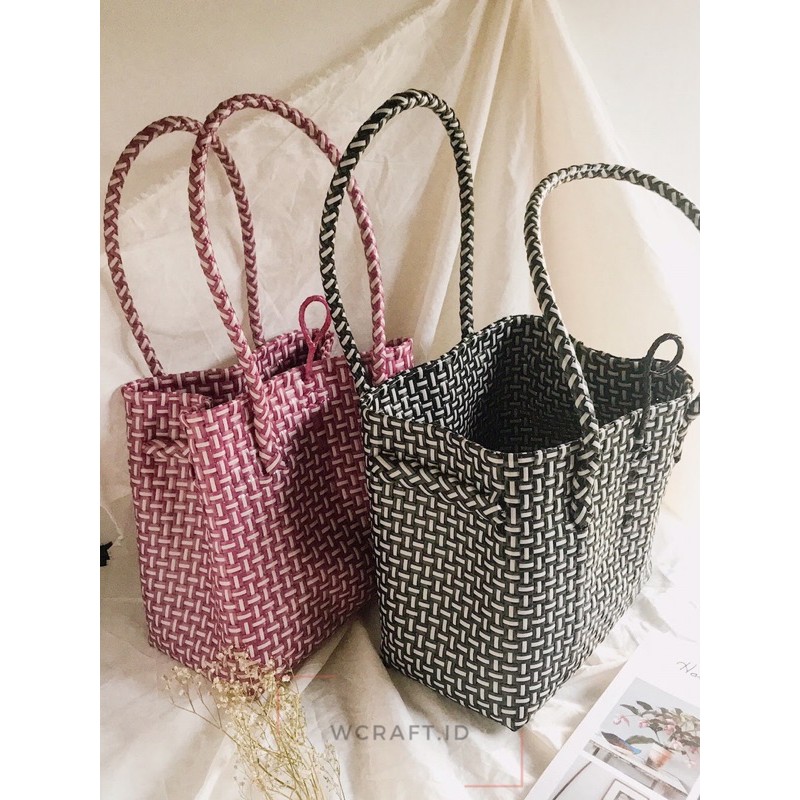Wcraft.id Eco Frandly juwita & Yure Bag Premium in Black & Pink  / tas anyam / tas jali / tas lebara