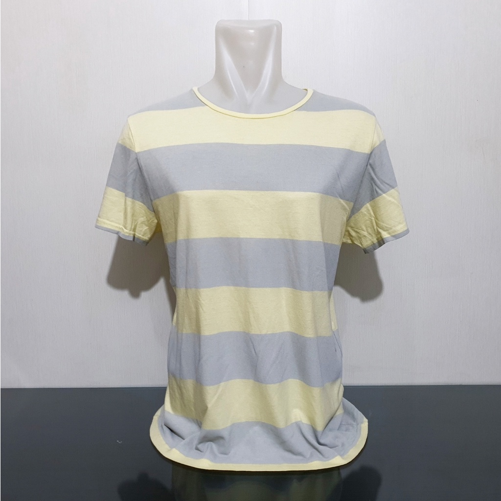 Baju Kaos Wanita TOPMAN - Size XL - Lebar Dada 50 cm - Original 100%