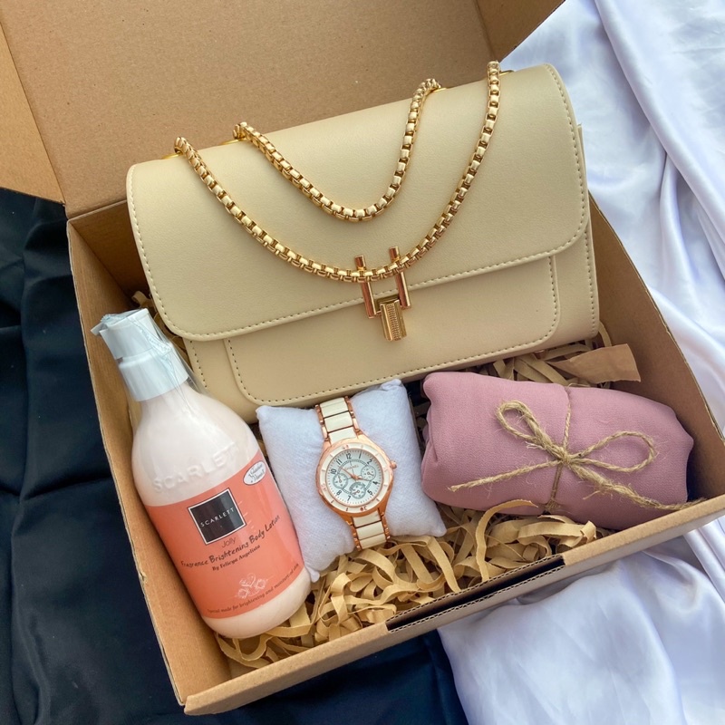 KADO PACAR TAS SELEMPANG CEWEK HAMPERS [KDW020] TAS 2525 OUTFIT CEWEK