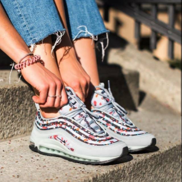 confetti air max 97