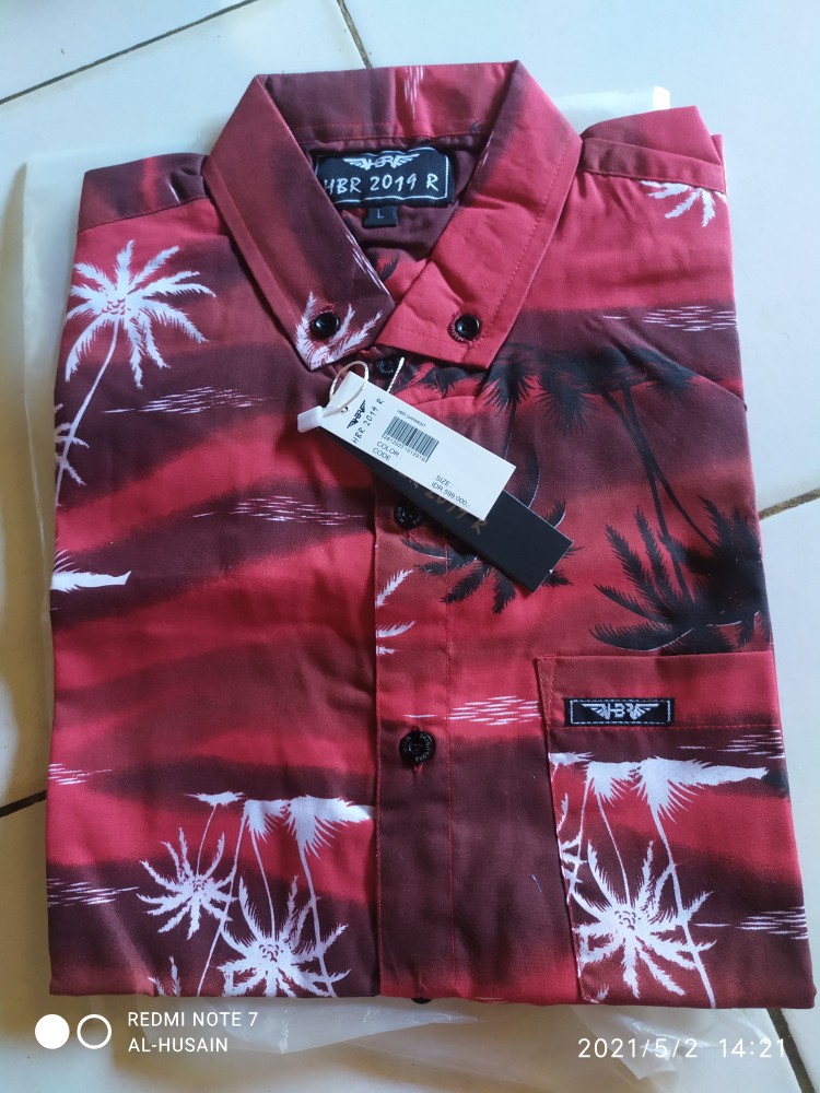 Kemeja Surfing Motif Pantai