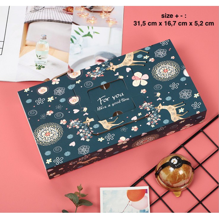 

KOTAK MIKA SEKAT TRANSAPARAN KOTAK HADIAH KOTAK KADO GIFT BOX KOTAK KOTAK NATAL RUSA CHRISTMAS