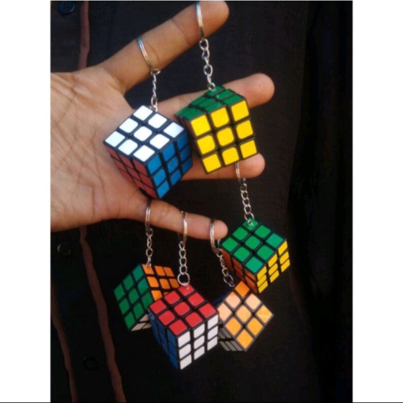 Gantungan kunci rubik 3cm