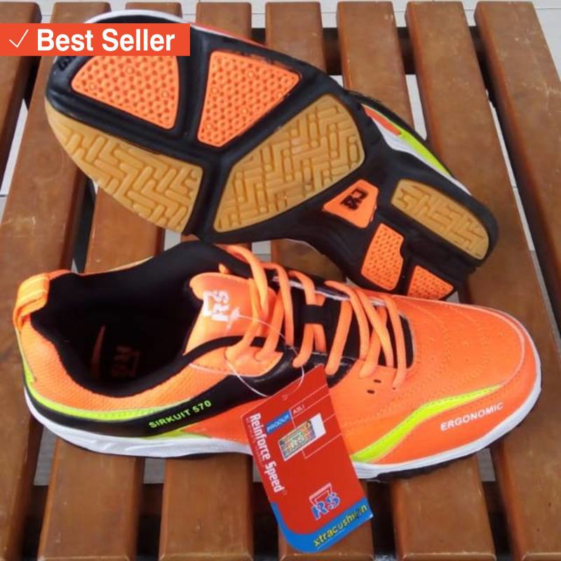 Sepatu Sport Olahraga murah awet kuat / Sepatu original RS seri sirkuit 570 ukuran 43 dan 44
