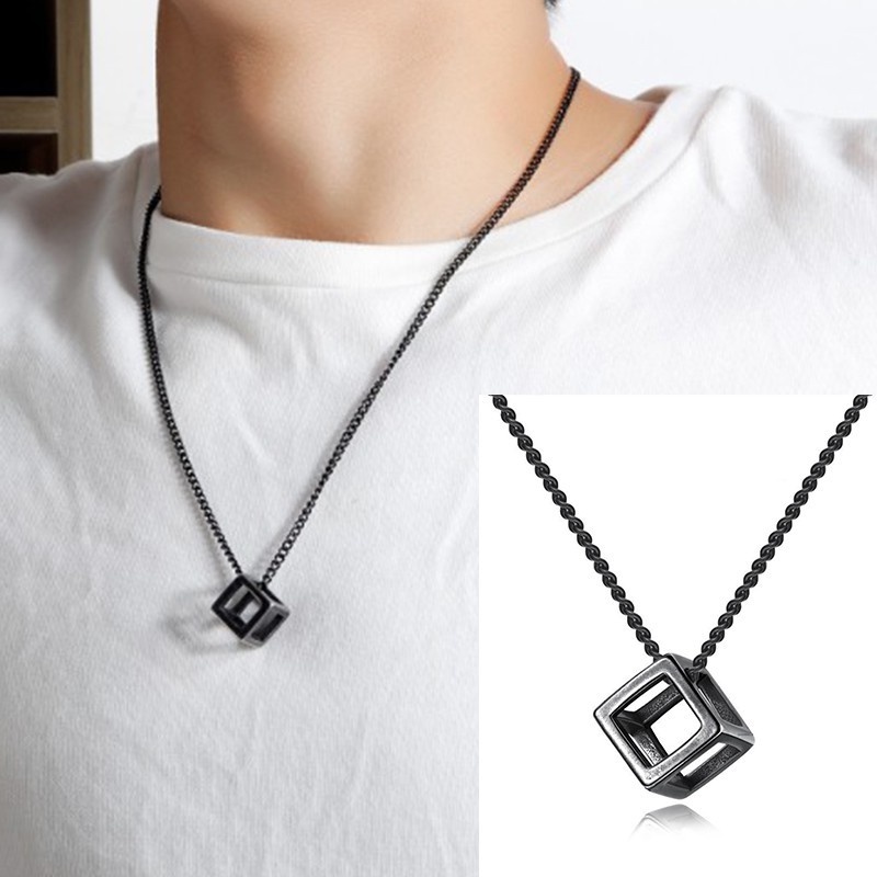 Kalung Liontin Kubus Rubik 3d Bahan Titanium Steel Gaya Hip Hop Untuk Pria Dan Wanita