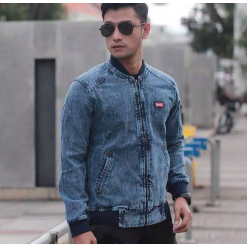 PROMO JAKET BOMBER LEVIS