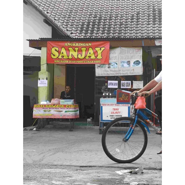 

Angkringan Sanjay Sukamulya
