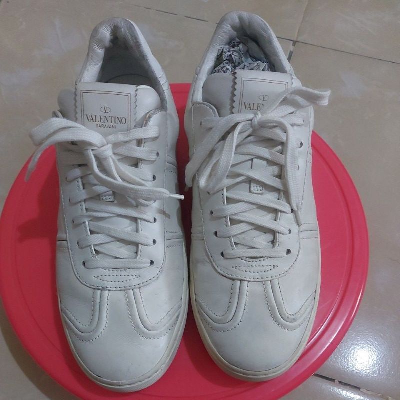 SEPATU SECOND BRANDED "VALENTINO GARAVANI"