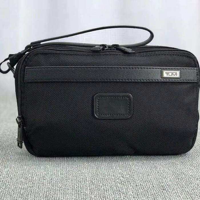 Tumi Alpha 2 Clutch