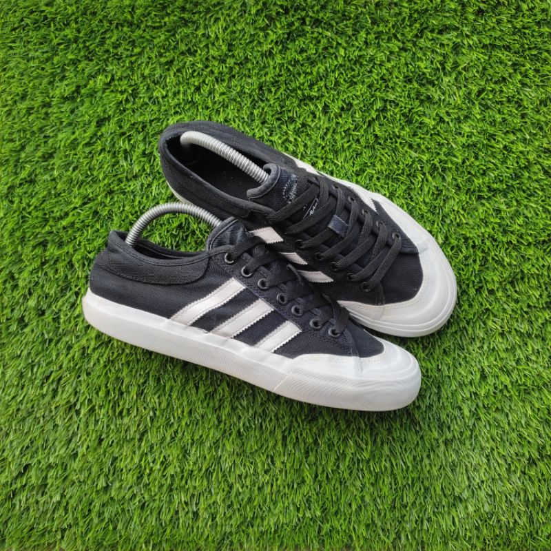 Adidas Matchcourt