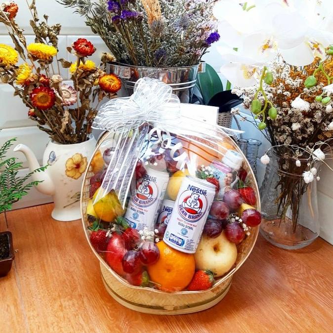 

BISA BAYAR DITEMPAT Parcel Buah CM 300 Mix Bear Brand Pocari TERLAKU