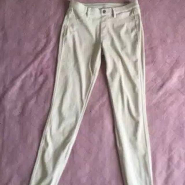 Pants uniqlo preloved