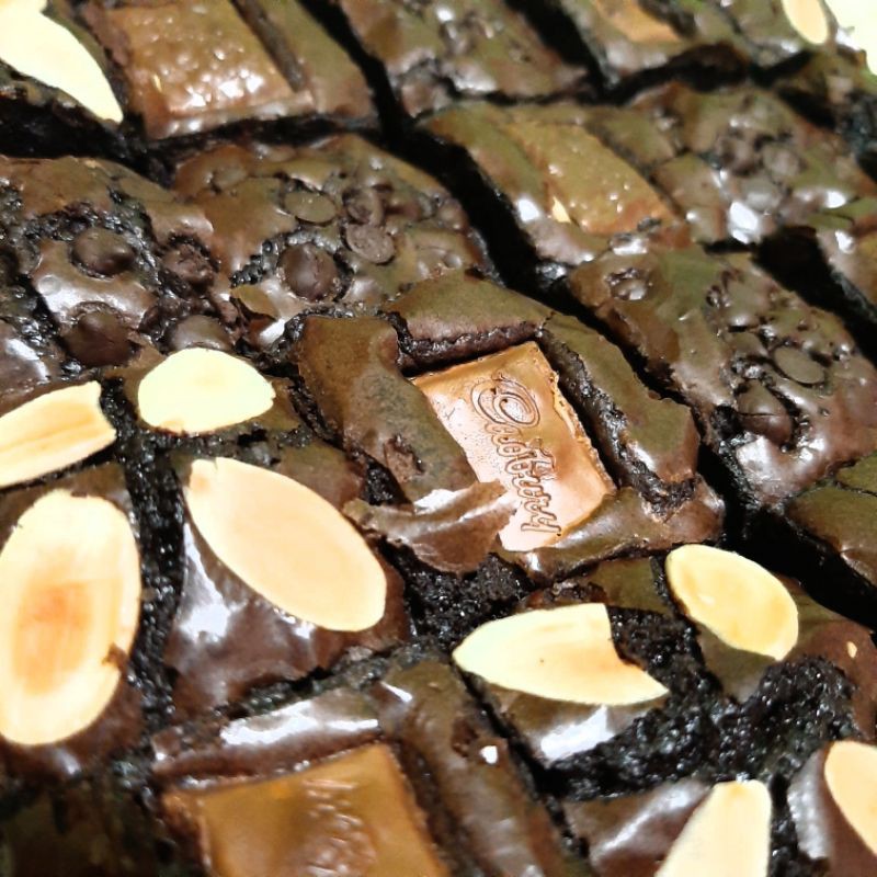 

Fudgy Brownies Assorted Medium