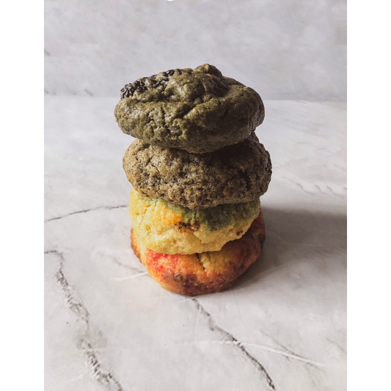 

Artisan Big Chewy Cookie