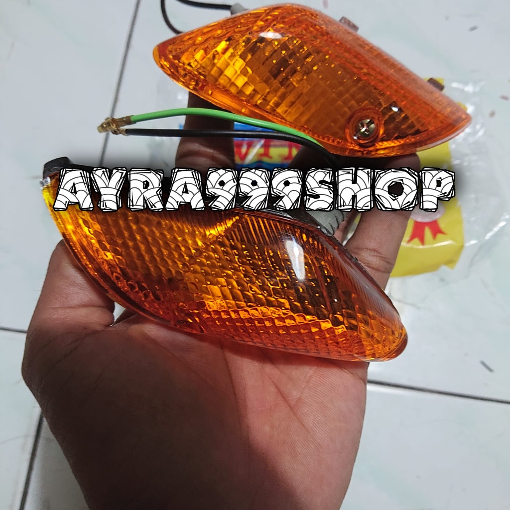 SEIN RETENG FRONT WINKER ASSY FIZ R VEGA R 1 SET dan mika sein