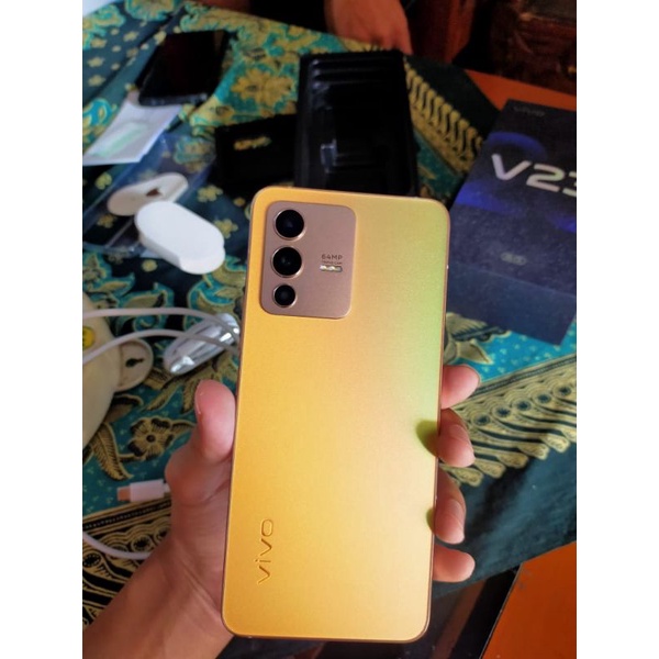 Vivo v23 5G ram 8/128gb