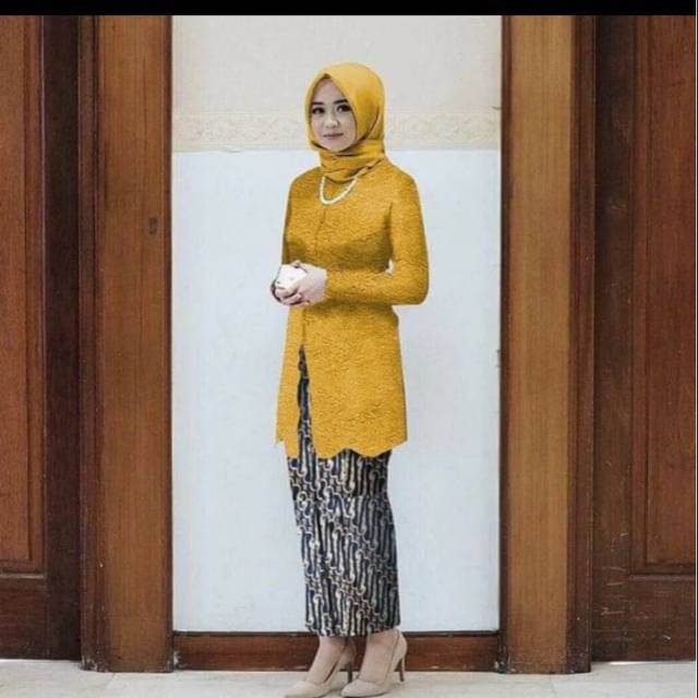 Stelan kebaya brukat