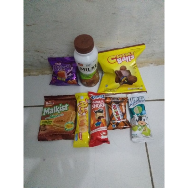 

Paket snack ulang tahun kemasan pouch kecil /paket snack ulang tahun anak
