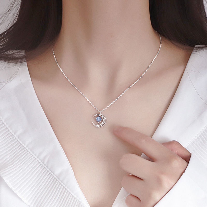 S925 Perak Bintang Bulan Kalung Wanita Modis Gaya Korea Cahaya Mewah Minoritas Desain Rasa choker Temperamen al