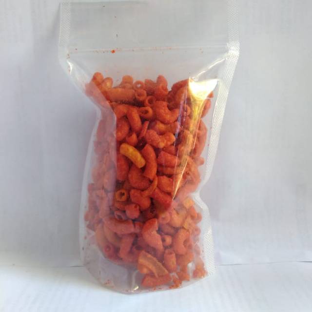 

Jajanan jaman now/Makaroni pedas manis /Rasa pedasnya gak terlalu jadi cocok untuk semua kalangan