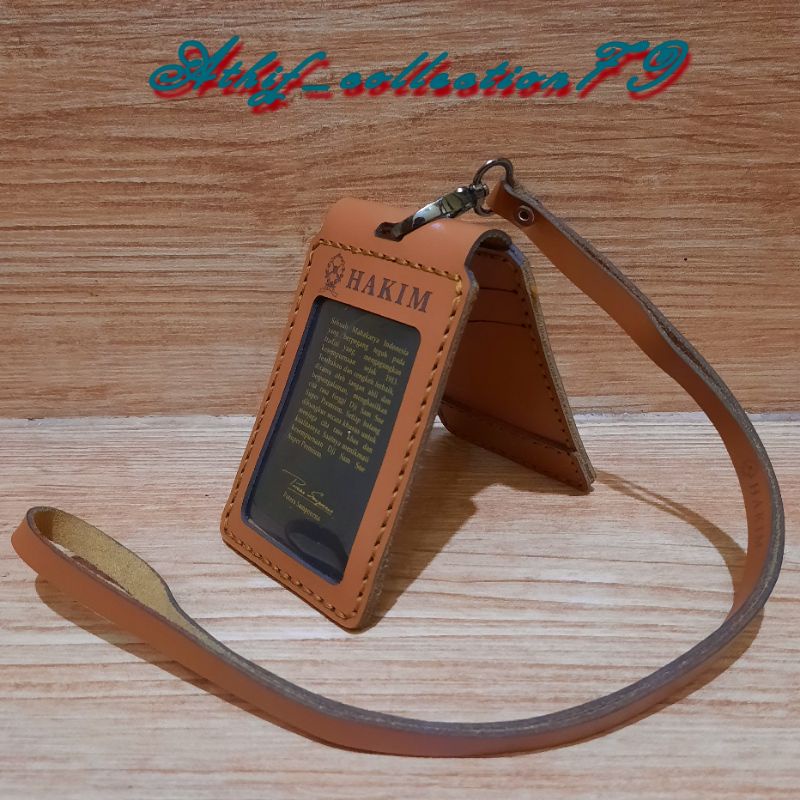 

Tempat Id Card Kulit Asli HAKIM Lipat Gantungan ID Card Hakim Kulit Asli