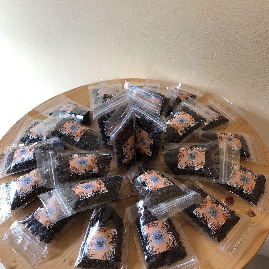 

PAKET KOPI 15 JENIS x 50gr ARABICA BLACK HONEY SUNDA SOUVENIR