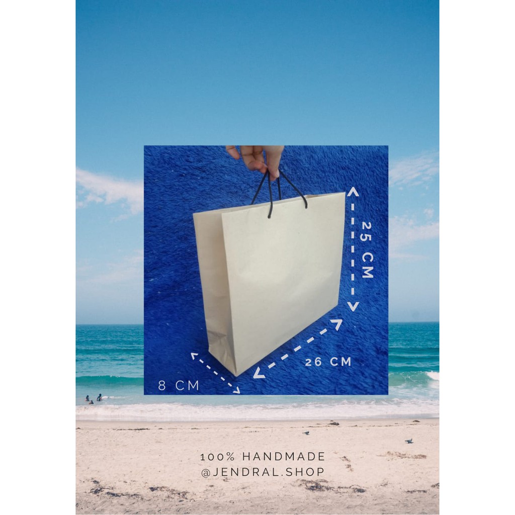

Paper Bag Tas Kertas Polos Ukuran 26 x 8 x 25