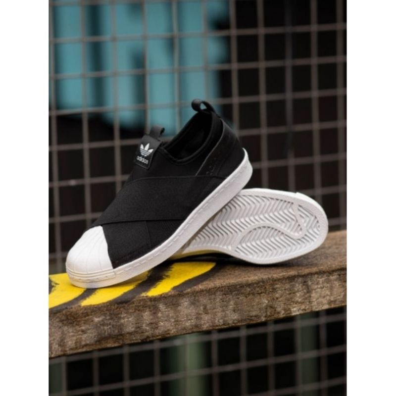Adidas superstar slip on black white