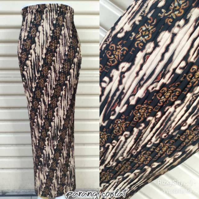 Rok Plisket Bawahan Kebaya Motif Truntum Dan Motif Lain