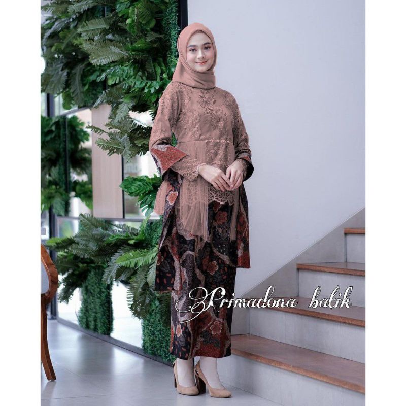 Couple Kebaya Modern Baju Wisuda Tunangan Lamaran Terbaru Baju Batik Brokat Couple-KEBAYA & ROK NUDE