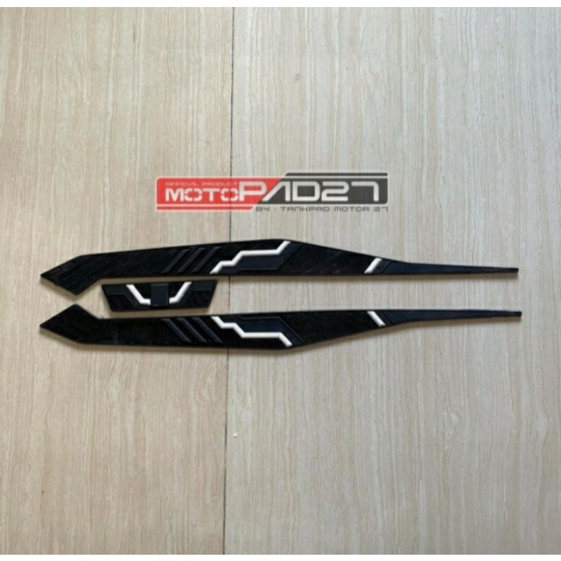 Stiker Behel Vario 160 3D bahan karet Rubber Premium