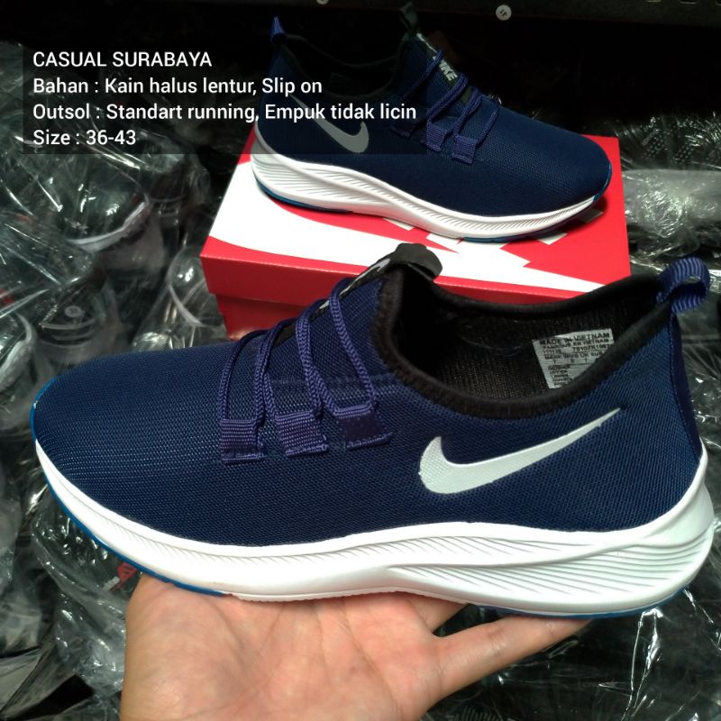 Sepatu Santai Casual Slip On Biru Navy Lentur