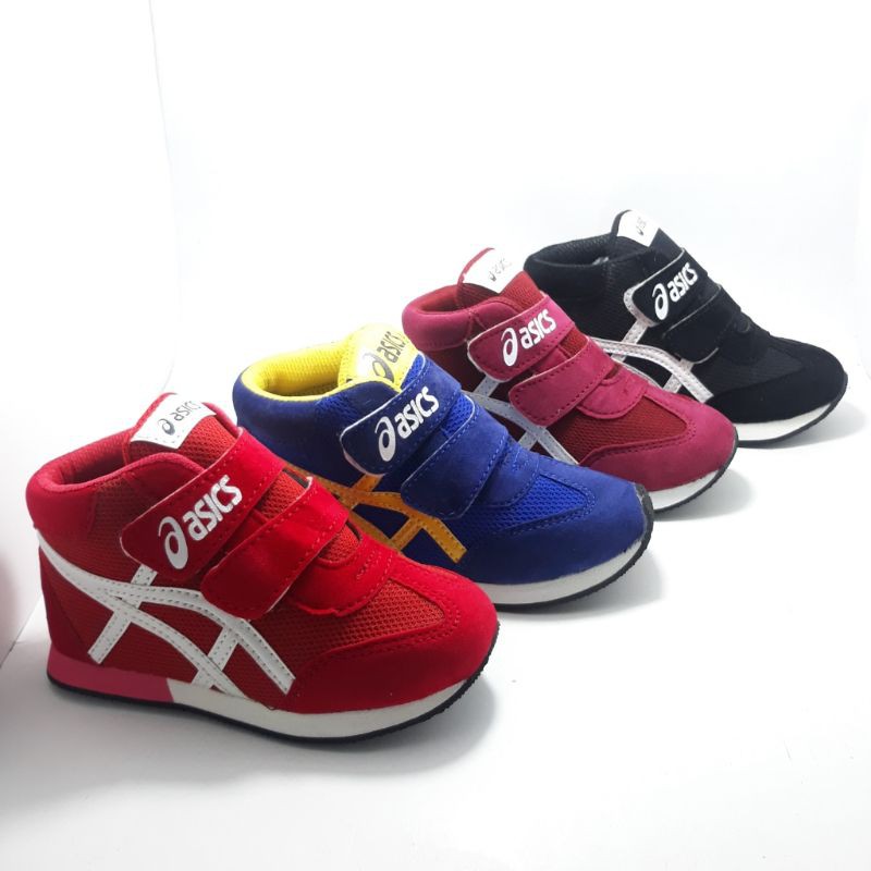 sepatu anak sneakers / sepatu sneakers anak / sepatu boots anak