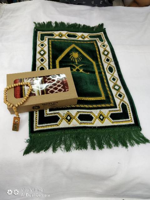 Sajadah muka turki ar rahman plus box cantik dan tasbih super murah menarik dan praktis buat bagi2