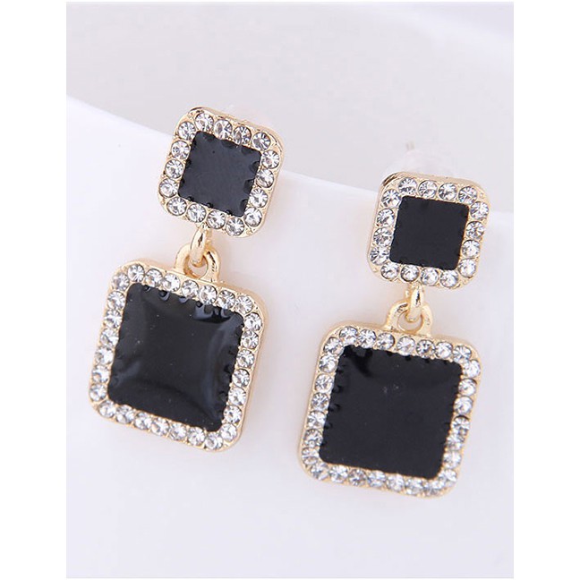 LRC Anting Tusuk Fashion Gold Size Square Diamond Stud Earrings A58005