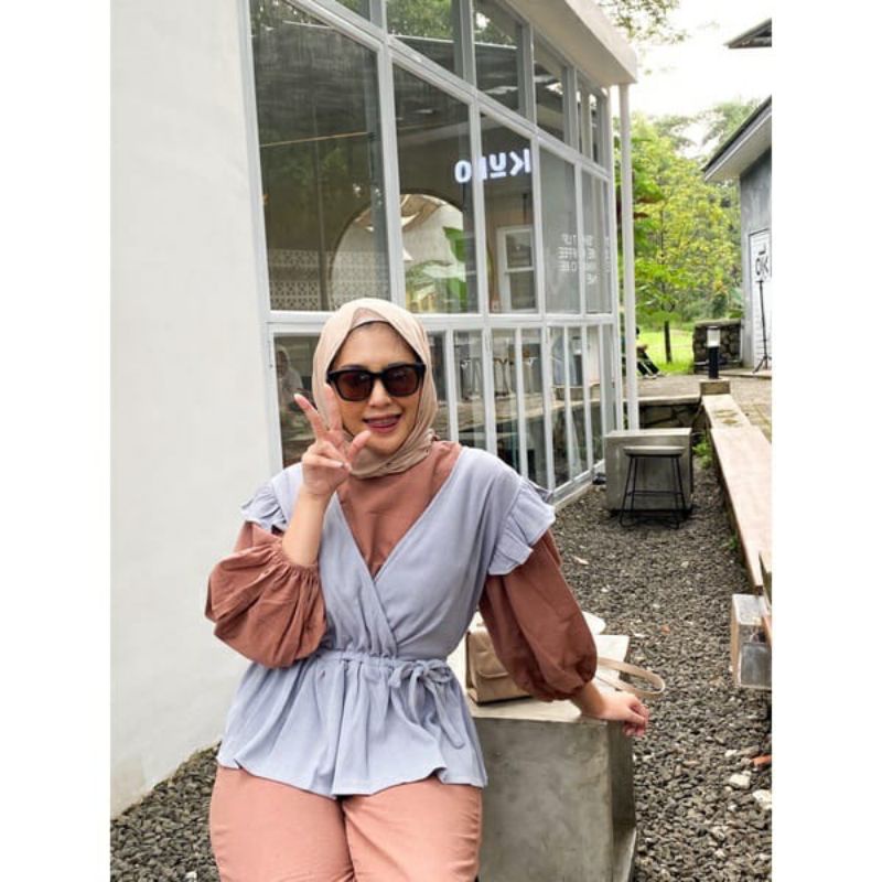 Gamila Vest Wanita Wafer Series