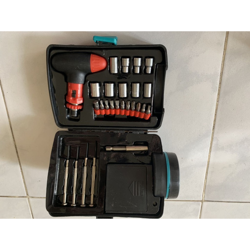 tool kit 26 in 1 LED LIGHT hardware tool box