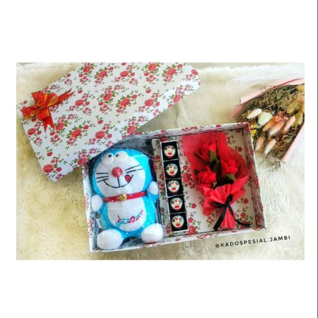 

Coklat huruf / Coklat + Buket Bunga + Boneka