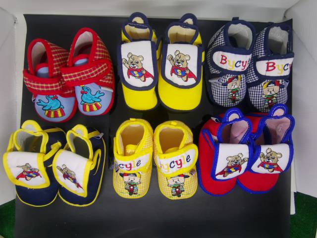 Sepatu Bayi dalam Kotak Baby Lucky