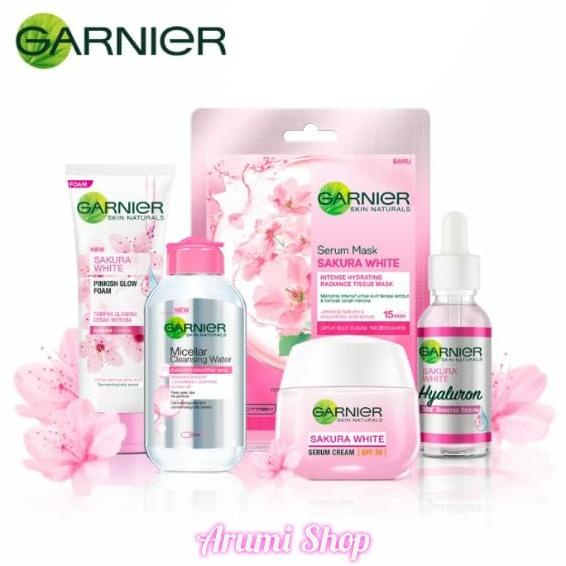 Paket kecantikan skincare cerah merona glowing Garnier sakura white