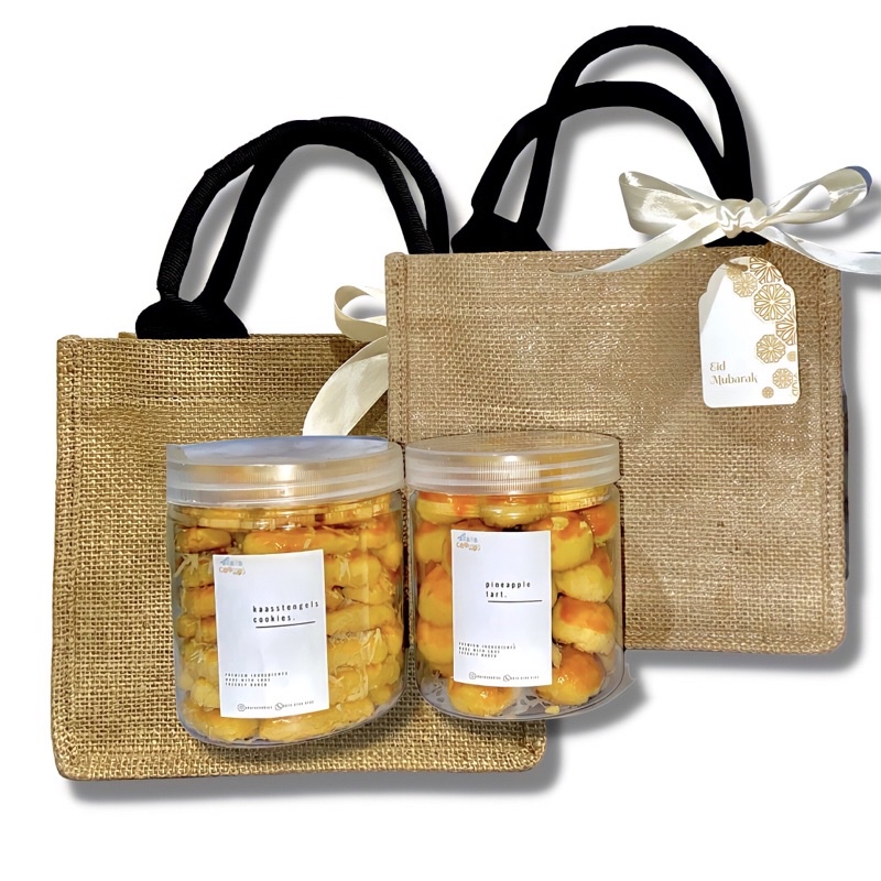 

Hampers Lebaran / Hampers Idul Fitri / Hampers Parcel Lebaran Idul Fitri Kue Kering Murah